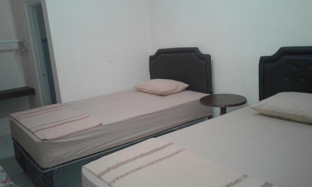 Canary Guesthouse Джок'якарта Екстер'єр фото